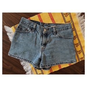 VINTAGE Levi’s shorts